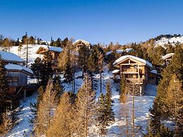 Attractive Chalet With hot tub