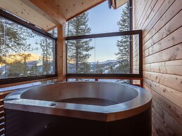 Spacious Chalet With Finnish Sauna