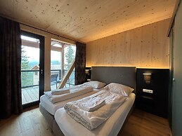 Spacious Chalet With Finnish Sauna