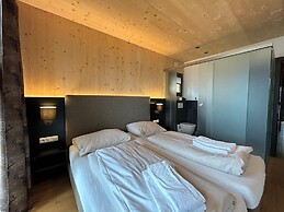 Spacious Chalet With Finnish Sauna