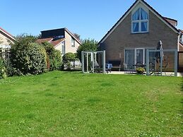 Attractive Bungalow With Garden