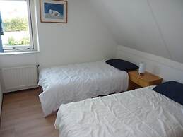 Attractive Bungalow With Garden