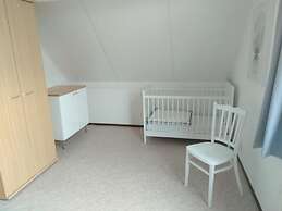 Amazing Bungalow With Garden