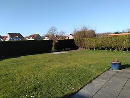 Amazing Bungalow With Garden