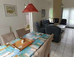 Pleasant Holiday Home With Garden