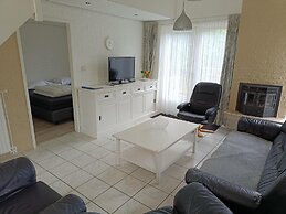 Pleasant Holiday Home With Garden