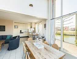 Pleasant Holiday Home on the Water