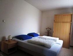 Inviting Bungalow With Garden