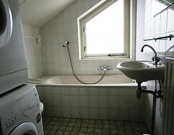 Inviting Bungalow With Garden