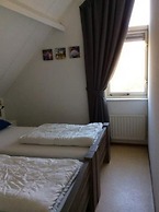 Inviting Bungalow With Garden