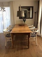 Inviting Bungalow With Garden