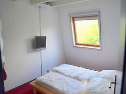Lovely Holiday Home With Fenced Garden
