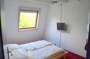 Lovely Holiday Home With Fenced Garden