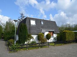 Lovely Holiday Home With Fenced Garden