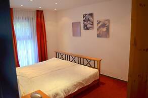 Lovely Holiday Home With Fenced Garden