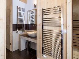 Amazing Chalet With Sauna