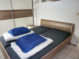 Coastal Bungalow w/ Garden