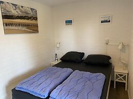 Bright Holiday Home Near Beach