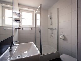 Inviting Apartment Near Skiing