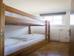 Inviting Apartment Near Skiing