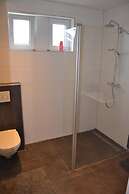 Amazing Bungalow With Garden