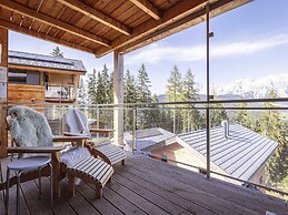 Cosy Chalet With Sauna