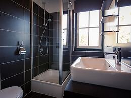 Pleasant Apartment With Balcony