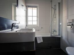 Pleasant Apartment With Balcony