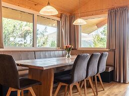 Amazing Chalet With Whirlpool