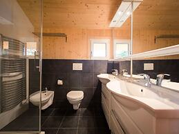 Amazing Chalet With Infrared Sauna