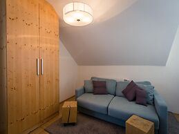 Lovely Apartment With Balcony