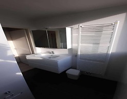 Lovely Holiday Home With Garden