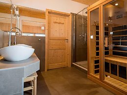 Wooden Chalet With Infrared Sauna