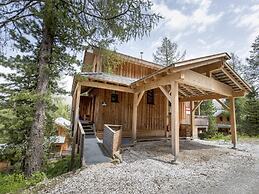Wooden Chalet With Infrared Sauna