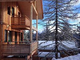 Wooden Chalet With Infrared Sauna