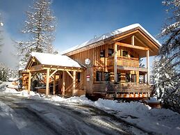 Wooden Chalet With Infrared Sauna