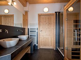 Lovely Chalet With Sauna