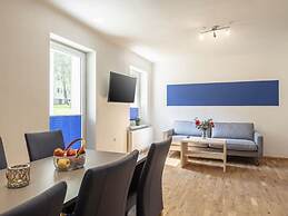 Lavish Apartment With Infrared Sauna