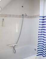 Amazing Holiday Home With Garden