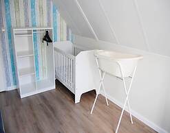 Amazing Holiday Home With Garden