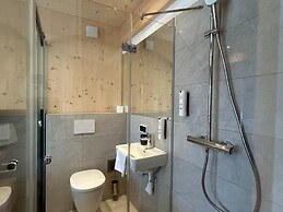 Inviting Chalet With Indoor Sauna