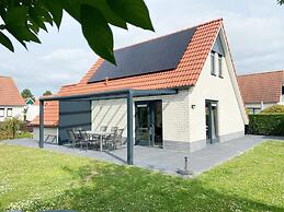 Holiday Home With Pet-friendly Garden