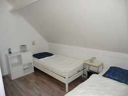 Appealing Bungalow on the Water