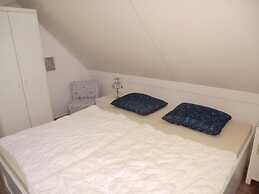 Appealing Bungalow on the Water