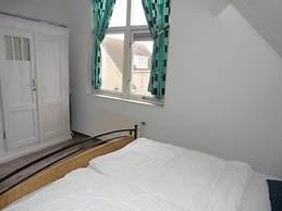 Appealing Bungalow on the Water