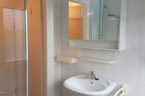 Appealing Bungalow on the Water