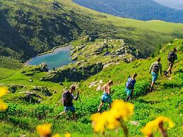 Charming Chalet With Indoor hot tub