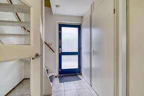 Spacious Holiday Home With Garden