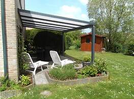 Lovely Bungalow With Garden