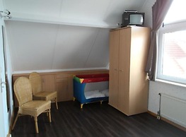 Lovely Bungalow With Garden